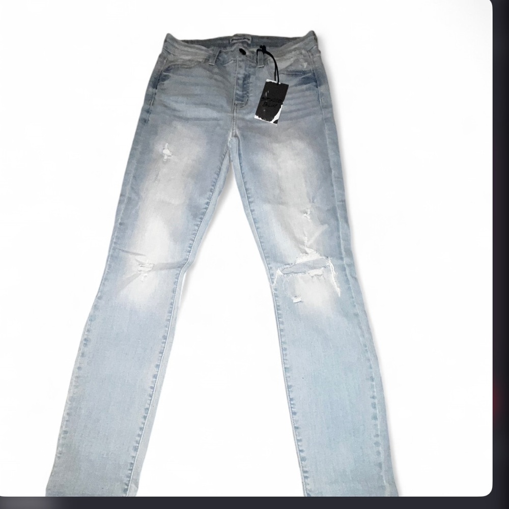 Studio Blue Jeans Womens 27 Light Wash Distressed Skinny Jeans NWT
